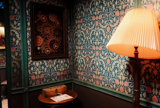 Room 1 walls and props